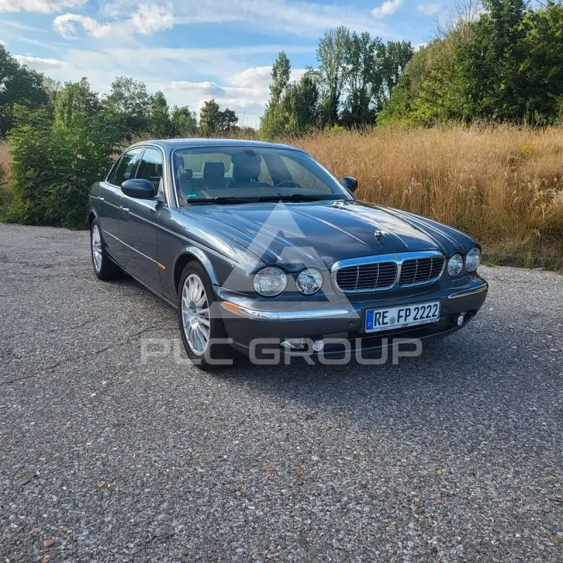2004 Jaguar XJ