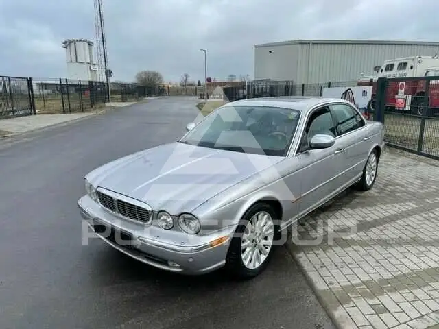 2004 Jaguar XJ