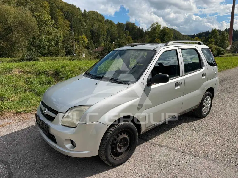 2004 Suzuki Ignis