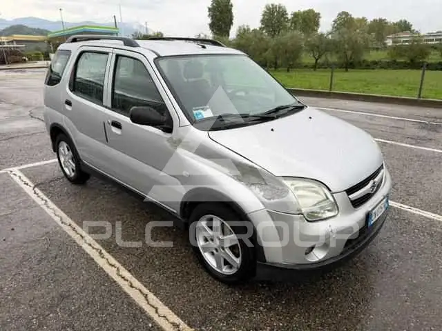 2004 Suzuki Ignis