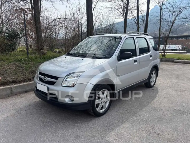 2004 Suzuki Ignis