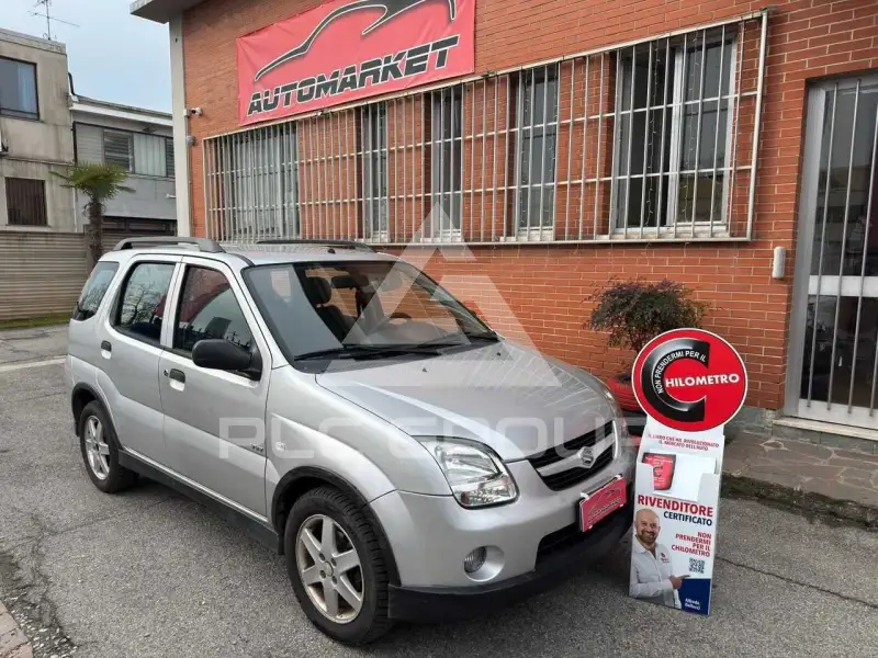 2004 Suzuki Ignis
