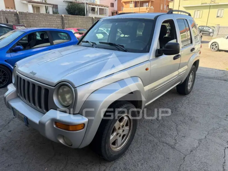2004 Jeep CHEROKEE