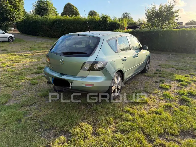 2004 Mazda 3