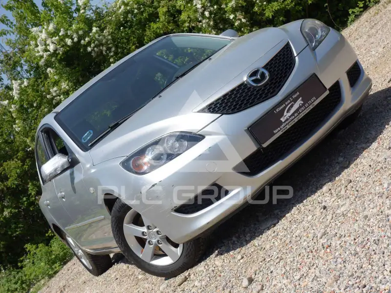 2004 Mazda 3