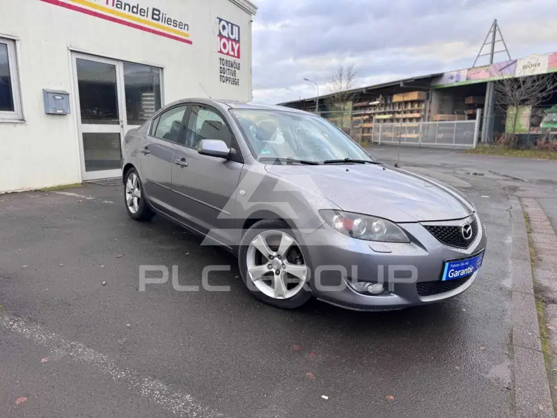 2004 Mazda 3
