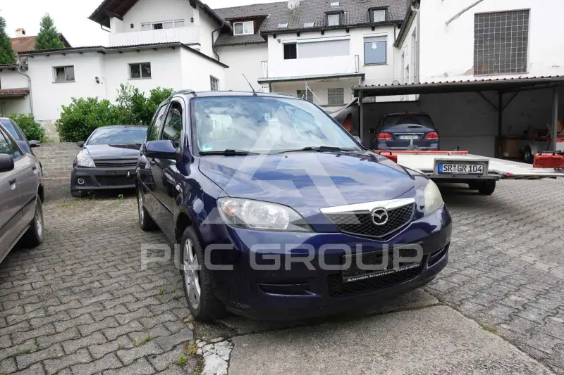 2004 Mazda 2