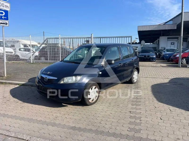 2004 Mazda 2