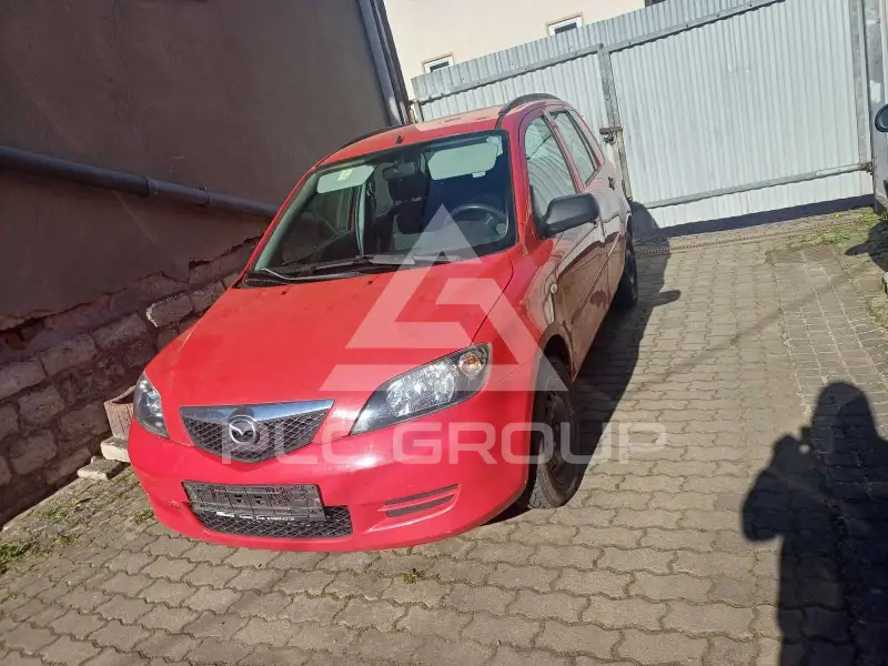 2004 Mazda 2