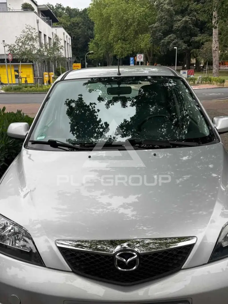 2004 Mazda 2