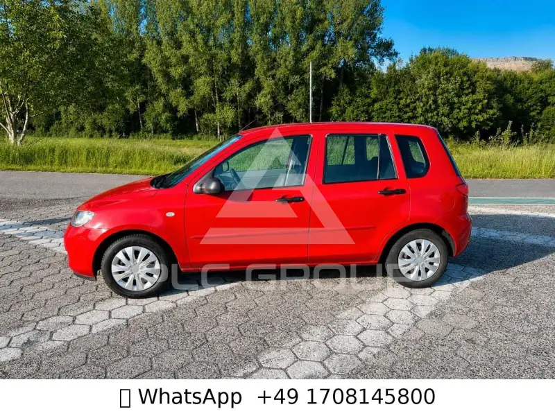 2004 Mazda 2