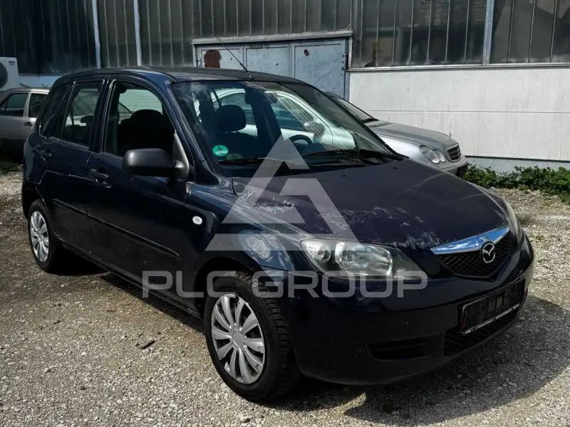 2004 Mazda 2