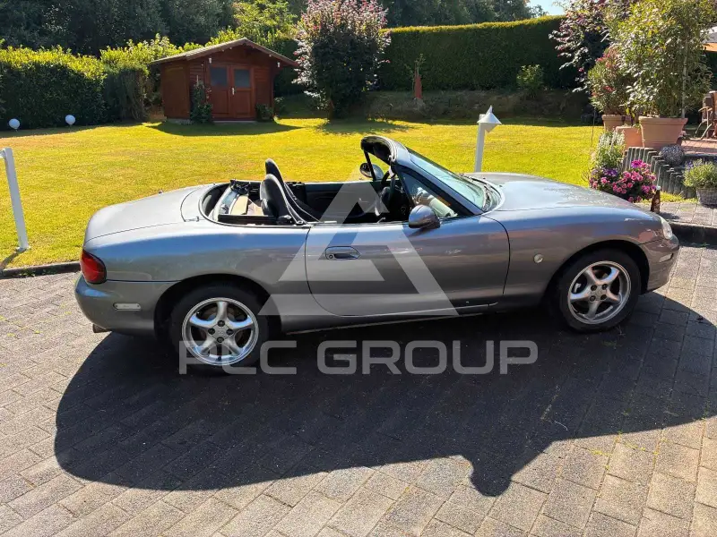 2004 Mazda MX-5