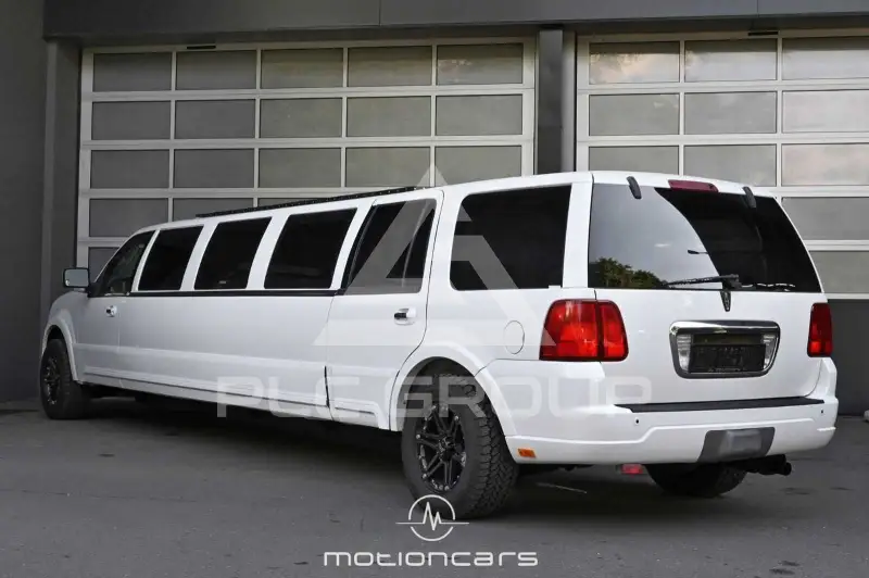 2004 Lincoln NAVIGATOR