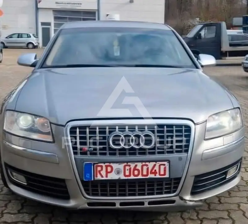 2004 Audi A8