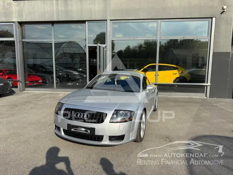 2004 Audi TT