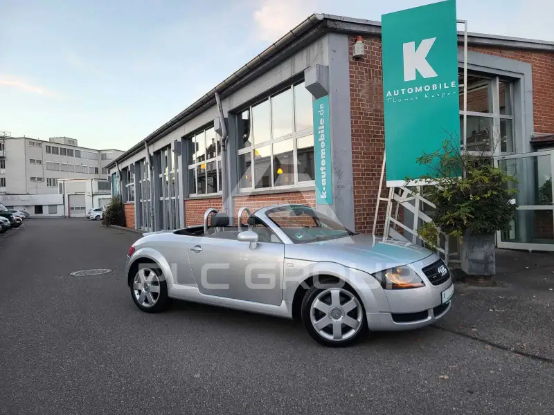2004 Audi TT