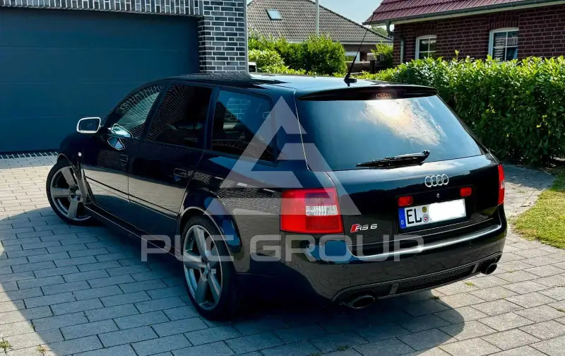 2004 Audi RS6
