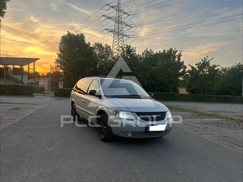 2004 Chrysler Grand Voyager