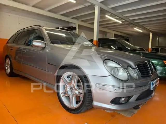 2004 Mercedes Benz E 550