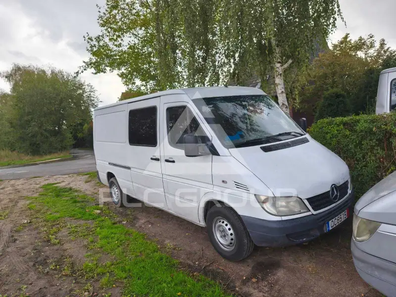 2004 Mercedes Benz Sprinter