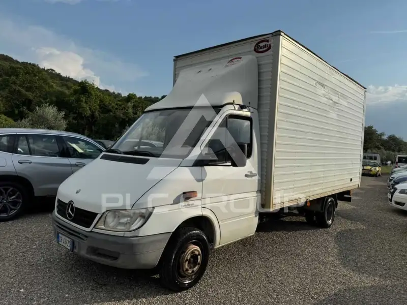 2004 Mercedes Benz Sprinter