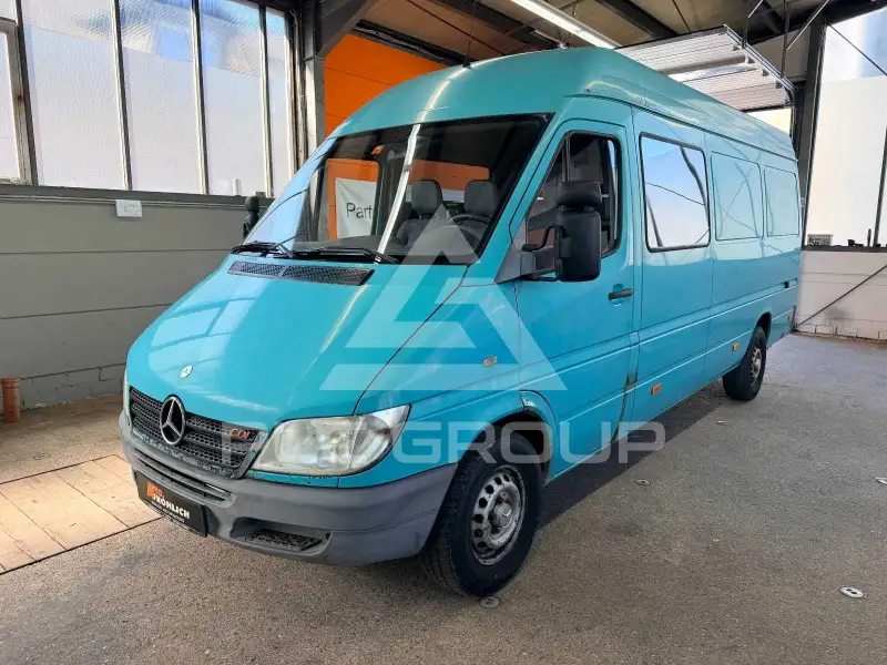 2004 Mercedes Benz Sprinter