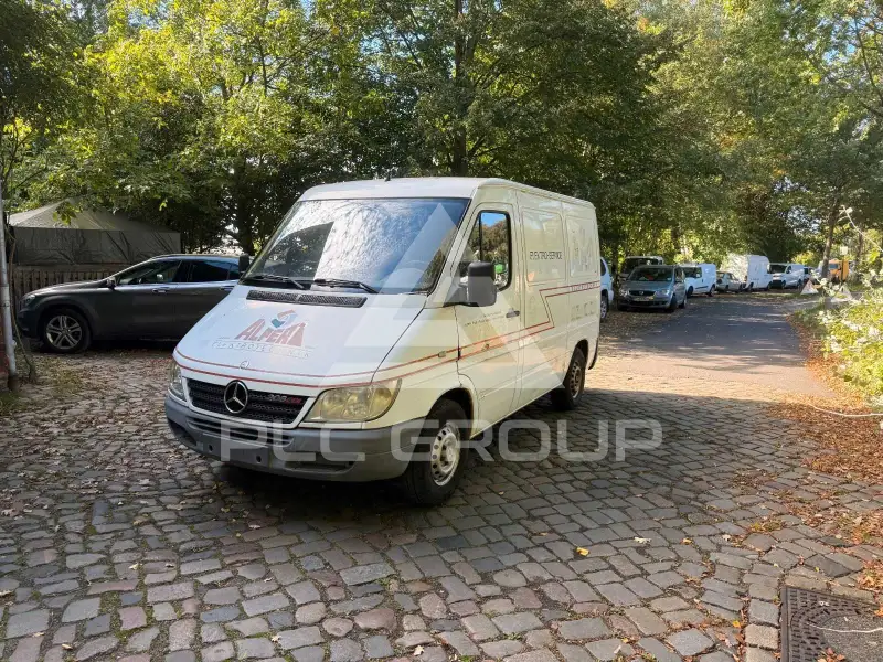 2004 Mercedes Benz Sprinter