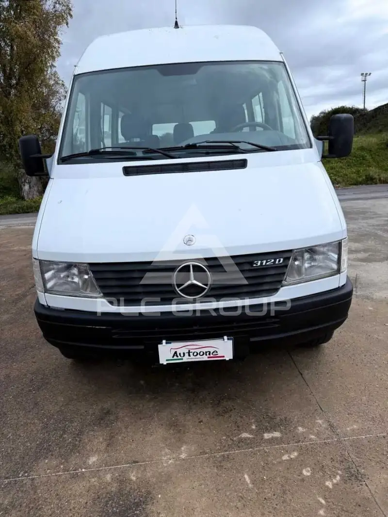 2004 Mercedes Benz Sprinter
