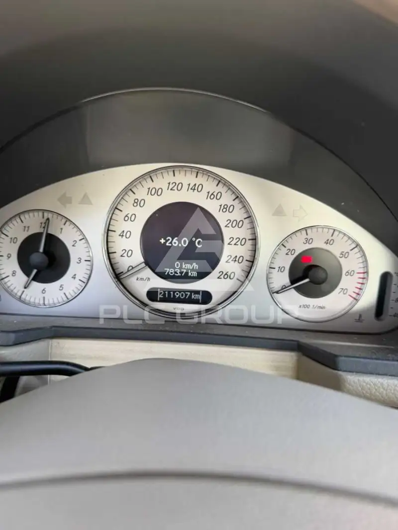 2004 Mercedes Benz E 320
