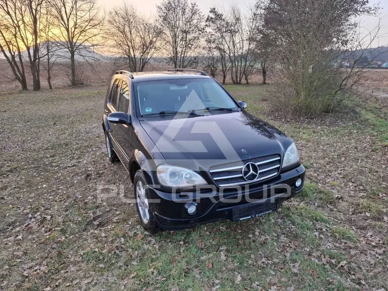 2004 Mercedes Benz ML 400