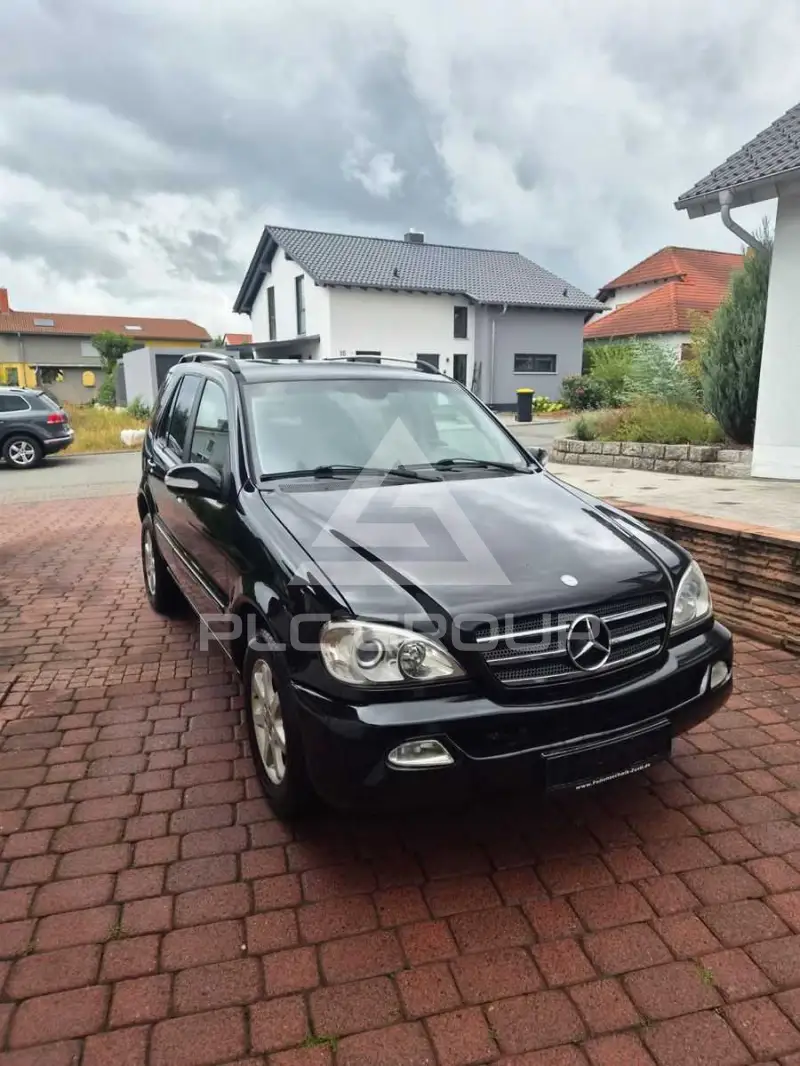 2004 Mercedes Benz ML 400