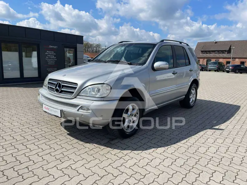 2004 Mercedes Benz ML 400