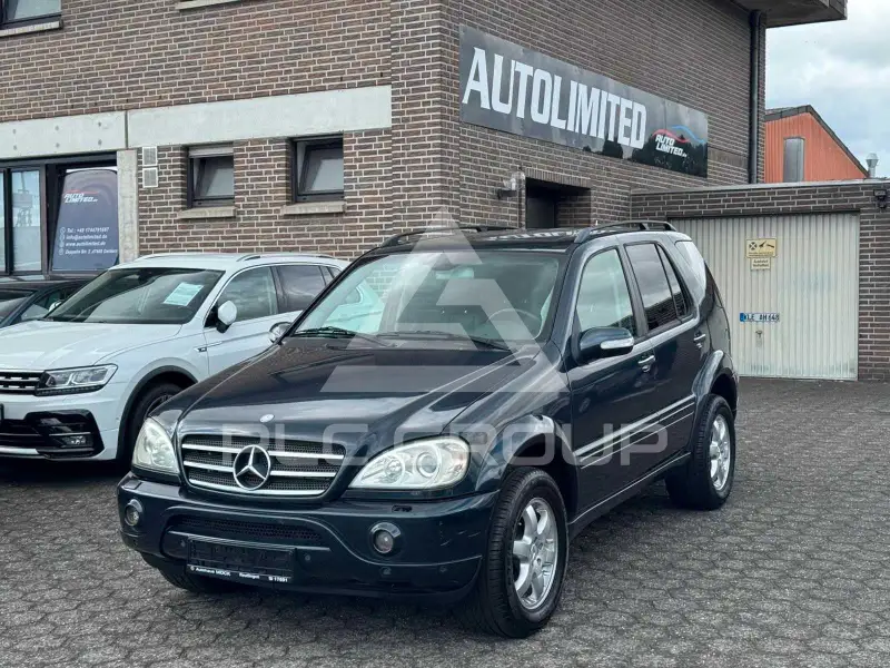 2004 Mercedes Benz ML 400