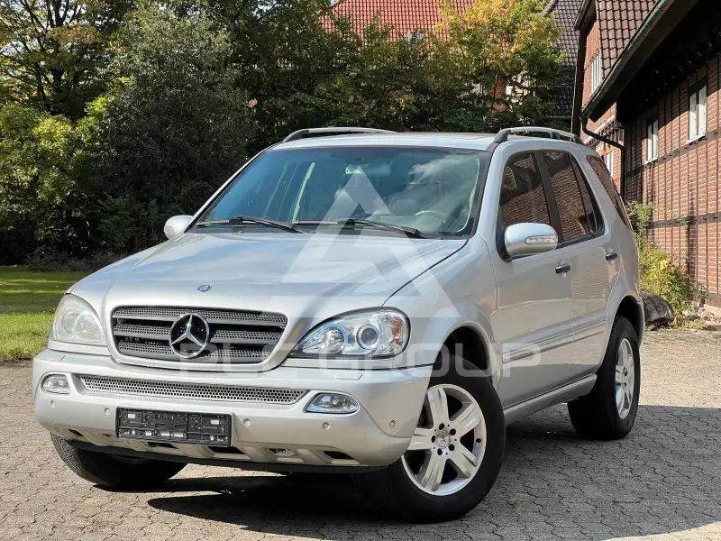 2004 Mercedes Benz ML 400