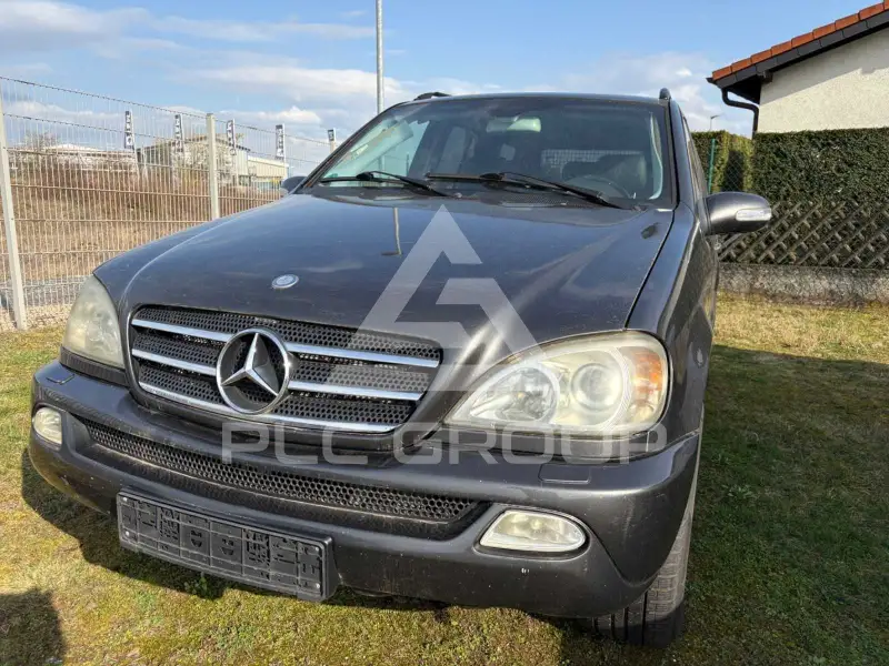2004 Mercedes Benz ML 400