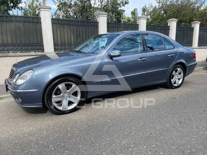 2004 Mercedes Benz 320