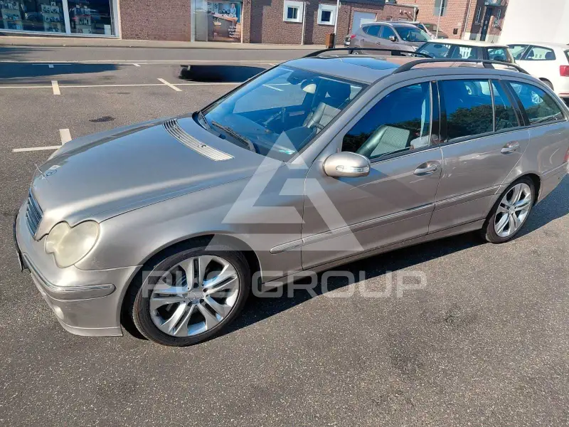 2004 Mercedes Benz 320