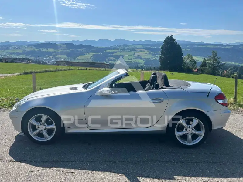2004 Mercedes Benz SLK 200