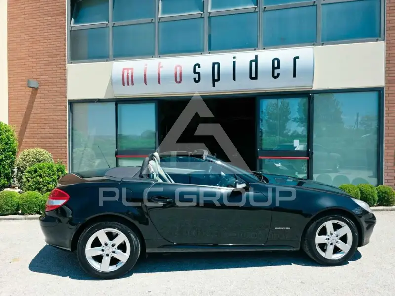 2004 Mercedes Benz SLK 200