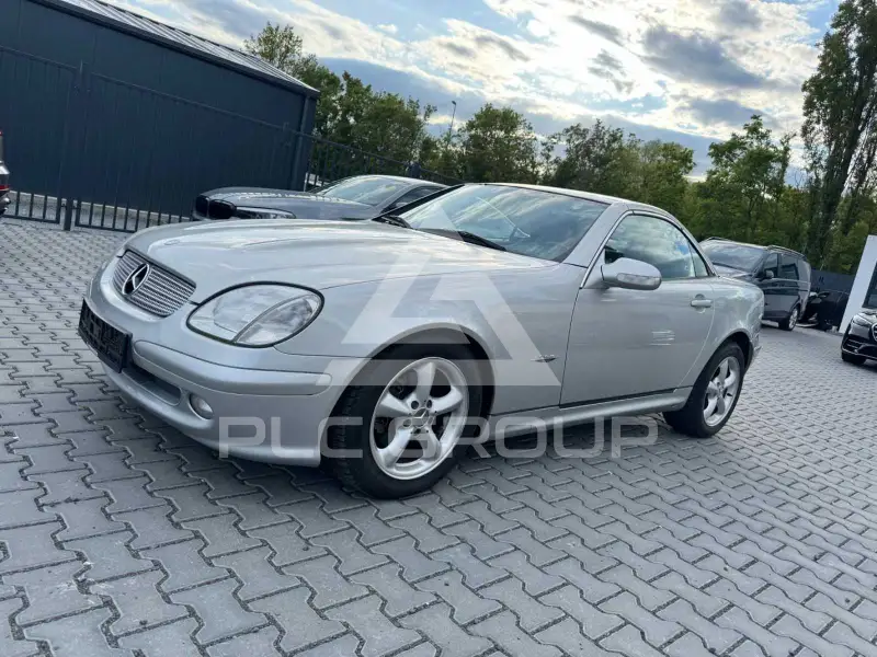 2004 Mercedes Benz SLK 200