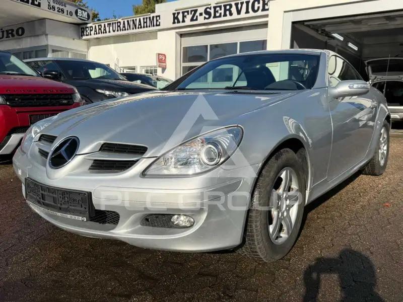 2004 Mercedes Benz SLK 200