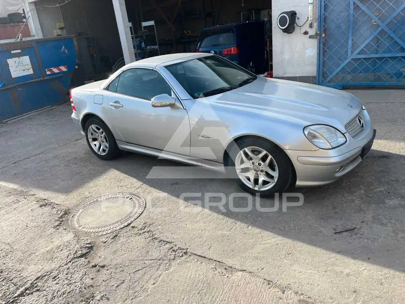 2004 Mercedes Benz SLK 200