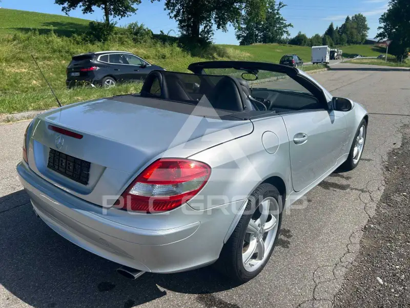 2004 Mercedes Benz SLK 200