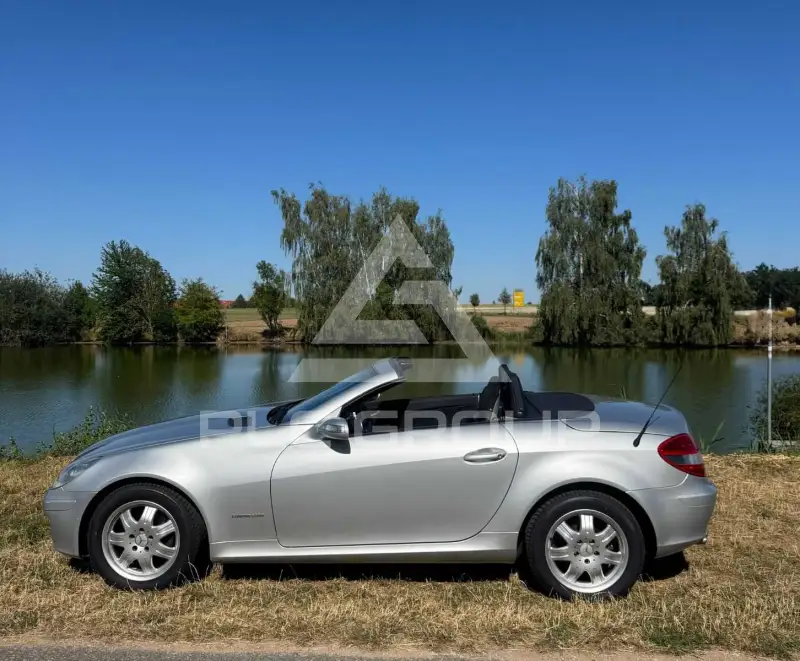 2004 Mercedes Benz SLK 200