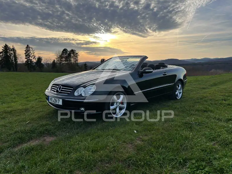 2004 Mercedes Benz CLK 200