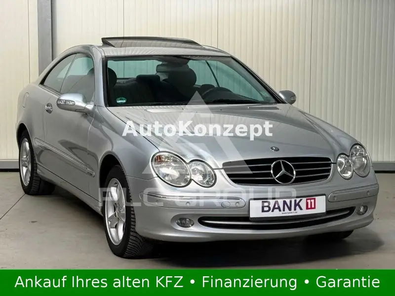 2004 Mercedes Benz CLK 200