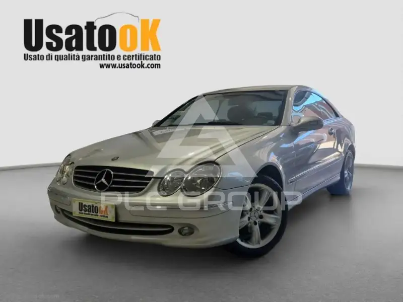 2004 Mercedes Benz CLK 200