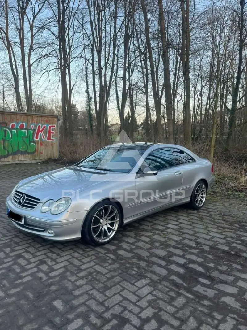 2004 Mercedes Benz CLK 200