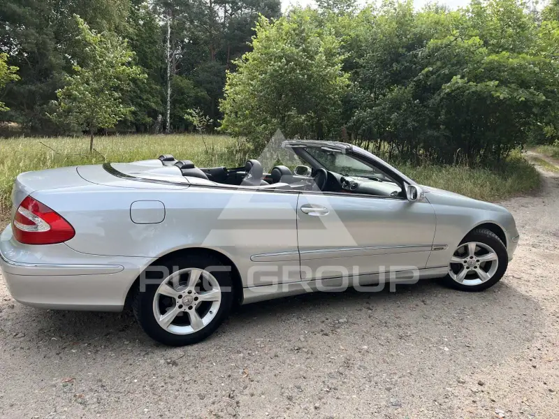 2004 Mercedes Benz CLK 200